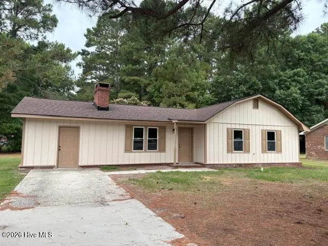 1316 Manchester Road, Kinston, NC 28504 – photo 1 of 20: Front