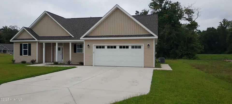 650 Bright Harvest Drive, Maysville, NC 28555 – photo 1 of 19: 20250910_161436