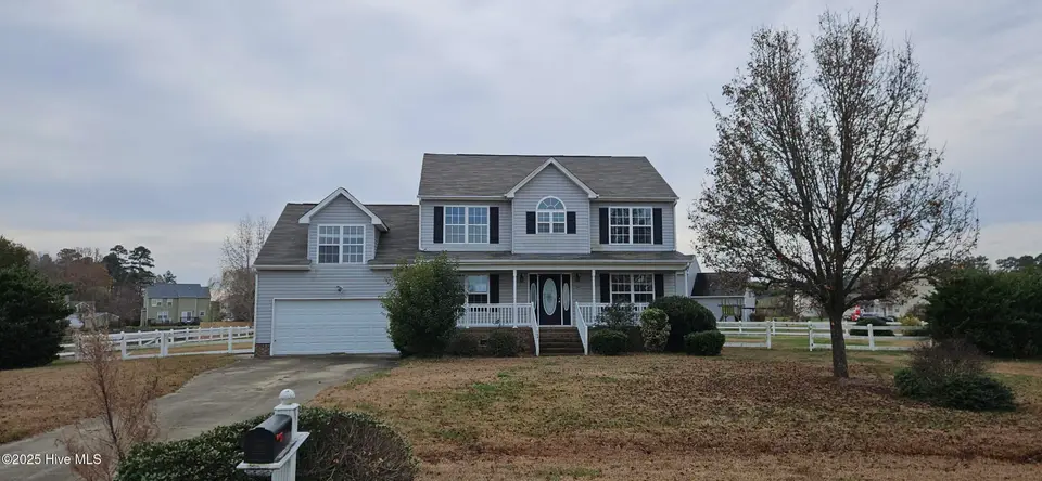 105 Majesty Court, Elizabeth City, NC 27909 – photo 1 of 22: Front
