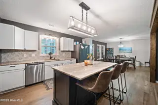128 Sweetwater Drive, Jacksonville, NC 28540 – photo 8: Kitchen