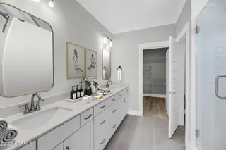 612 Dressage Way, Wilmington, NC 28411 — 4-bedroom home in Scotts Hill Village, Wilmington, NC, photo 9 of 17: Primary Bathroom