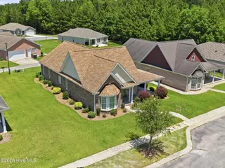 504 Somerset Drive, Washington, NC 27889 – photo 4: 504 Somerset Front 4