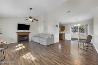 153 Glenwood Drive, Hubert, NC 28539 – photo 7: 8_living room