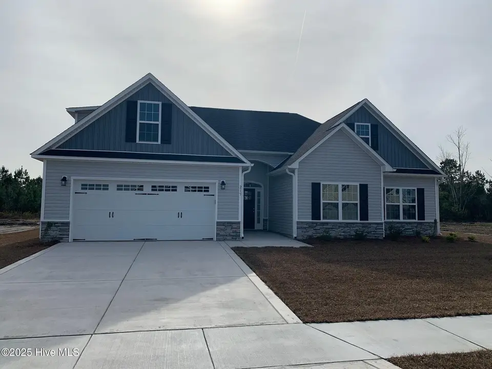 215 Windsor Run Boulevard, Jacksonville, NC 28546 – photo 1 of 45: IMG_0758