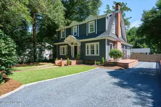 335 E Connecticut Avenue, Southern Pines, NC 28387 – photo 5: 007-7_335 E Connecticut Ave, Southern Pi