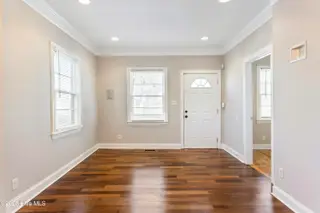 714 Ann Street, Wilmington, NC 28401 – photo 6: LR 1