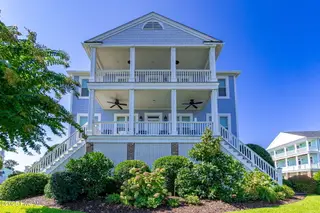 104 Gallants Lane, Beaufort, NC 28516 — 5-bedroom home in Gallants Landing, Beaufort, NC, photo 2 of 52: 104 Gallants Lane