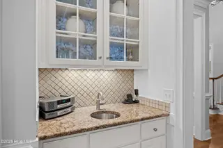 900 Chesapeake Place, Greenville, NC 27858 – photo 11: Wet Bar