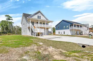 320 Landon Lane, Sneads Ferry, NC 28460 – photo 3: 03