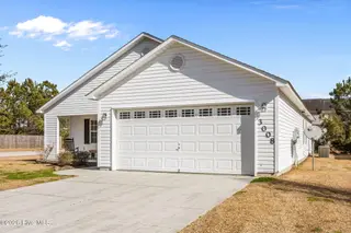 3008 W T Whitehead Drive, Jacksonville, NC 28546 – photo 2: 2-web-or-mls-3008 WT Whitehead Dr. 94