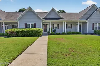 5094 Wyncie Wynd, Southport, NC 28461 — 2-bedroom townhome in South Harbour Village, Southport, NC, photo 6 of 37