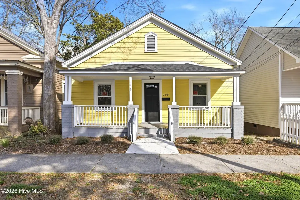 209 S 13th Street, Wilmington, NC 28401 – photo 1 of 42: 1_209_S_13th_St_031