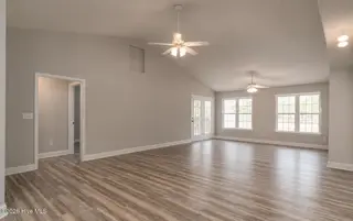 321 Barbara Drive, New Bern, NC 28562 – photo 6: Empty Living
