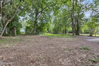 122 Sherwood Road, Jacksonville, NC 28540 – photo 23: 24
