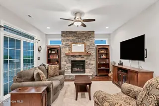 145 Holly Springs Court, Southern Pines, NC 28387 – photo 4: 14-14_145 Holly Springs Ct, Southern Pin