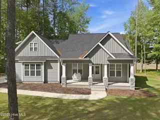 123 Trent Lane 17, Chocowinity, NC 27817 – photo 8: 2-web-or-mls-dji_20260420155031_0040_d
