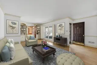 1514 Crescent Drive, Elizabeth City, NC 27909 – photo 12: Living Room