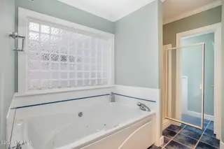 1524 Ann Street, Beaufort, NC 28516 – photo 14: Principle ensuite