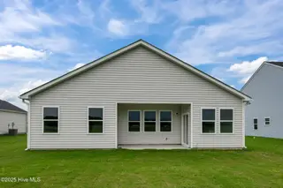 1091 Queensland Lane, Ayden, NC 28513 – photo 4: 7-web-or-mls-LHV_5757_1