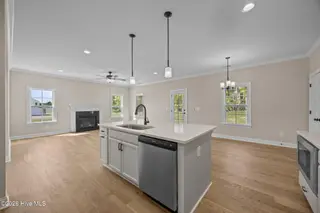 819 Lendy Drive, Greenville, NC 27858 – photo 12: 28-web-or-mls-H08A7528