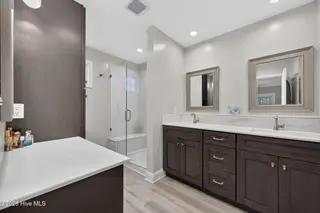 140 NE 18th Street, Oak Island, NC 28465 – photo 5