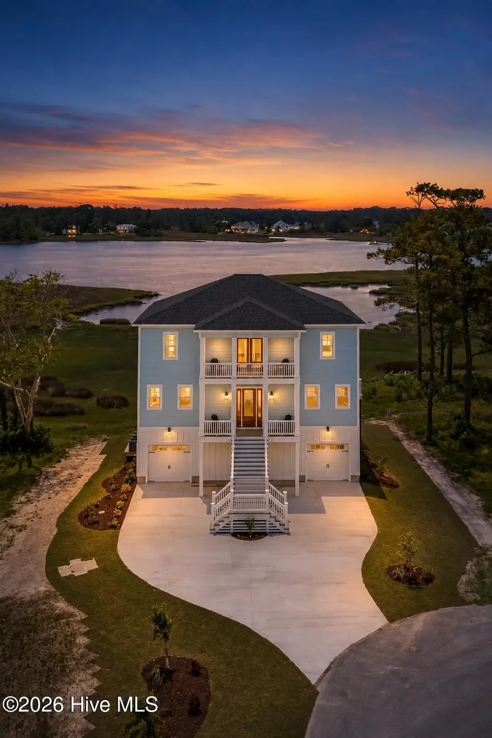 325 Anson Road, Beaufort, NC 28516 – photo 1 of 48: 325 Anson Road Twilight