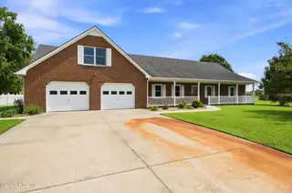 702 Everett Drive, Elizabeth City, NC 27909 – photo 10: 013_mh2_4306