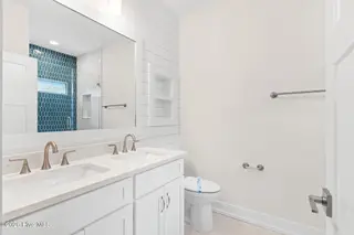 204 NE 33rd Street, Oak Island, NC 28465 – photo 20: 24-web-or-mls-cammediallc.com-33