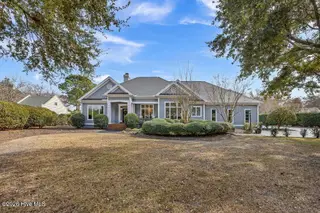 1907 Pembroke Jones Drive, Wilmington, NC 28405 — 4-bedroom home in Landfall, Wilmington, NC, photo 6 of 49: 003_img_1343_33