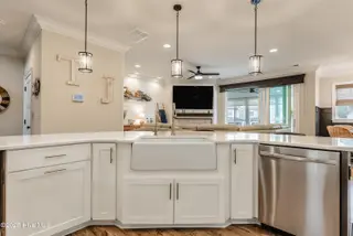 620 Eastwood Park Road 20-C, Sunset Beach, NC 28468 — 4-bedroom townhome in Sea Trail Plantation, Sunset Beach, NC, photo 6 of 63: Kitchen