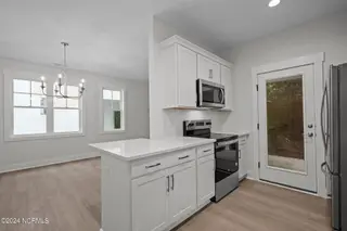 3212 Belmont Circle, Wilmington, NC 28405 – photo 11: 11-web-or-mls-DSC02740