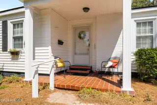 1205 Harding Avenue, Kinston, NC 28501 — 2-bedroom home, Kinston, NC, photo 4 of 40: 16-web-or-mls-IMG_0005