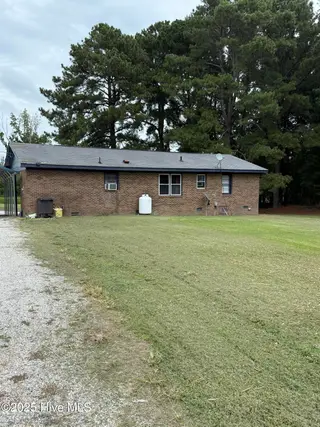 6050 Bottoms Dairy Road, Elm City, NC 27822 – photo 10: IMG_0597