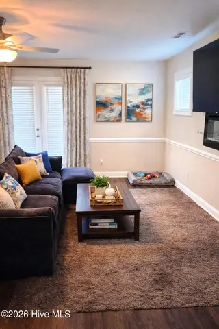 1308 Wanetas Court, Winterville, NC 28590 – photo 9: Alyrica Altered Living Room