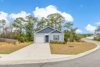 1515 King Lucius Way SE, Bolivia, NC 28422 — 3-bedroom home in Avalon, Bolivia, NC, photo 3 of 38: 1515 King Lucius Way SE