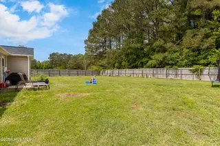 101 Woodbury Farm Drive, Jacksonville, NC 28540 – photo 19: 21