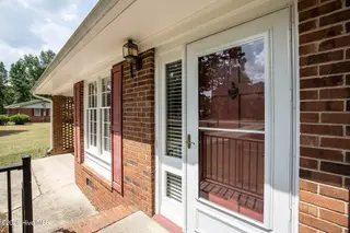 182 Crabapple Lane, Lake Waccamaw, NC 28450 – photo 10: Crabapple182-2fprchShaneL33A6344 copy