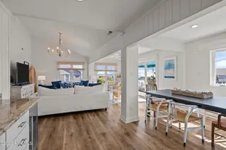 7122 Ocean Drive, Emerald Isle, NC 28594 – photo 14: 38-web-or-mls-1S3A3208