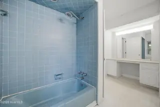 1507 Rivershore Road, Elizabeth City, NC 27909 – photo 22: Primary Ensuite Bathroom