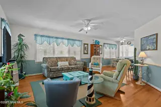 109 NE 1st Street, Oak Island, NC 28465 – photo 7: 24-web-or-mls-DSC03794