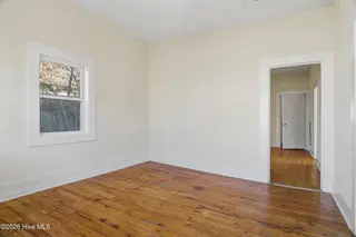 221 S 11th Street, Wilmington, NC 28401 – photo 7: 10_livingroom1