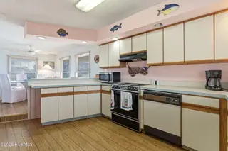 1290 Ocean Boulevard W, Holden Beach, NC 28462 – photo 17: 28-web-or-mls-CAMMediaLLC.com 21