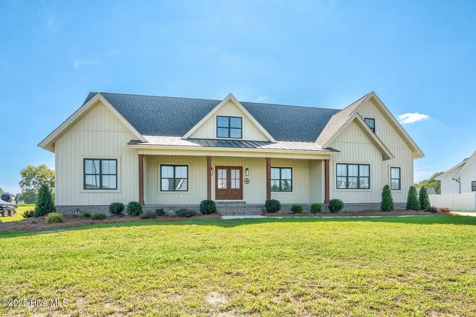 5520 Tar Island Drive, Rocky Mount, NC 27803 – photo 1 of 61: 002-5520TarIslandDrive-RockyMount-NC-278