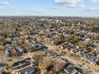 1806 Ann Street, Wilmington, NC 28403 – photo 24: 22-web-or-mls-DJI_20251222130840_0069_D