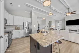 53 Arden Drive, Hampstead, NC 28443 – photo 17: 26_kitchen