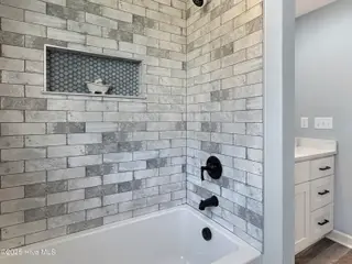 333 Staysail Drive, Elizabeth City, NC 27909 – photo 12: Full Bathroom Tile Surround Down