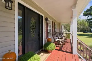 306 Osprey Point Drive, Sneads Ferry, NC 28460 — 4-bedroom home in Creeks Edge, Sneads Ferry, NC, photo 6 of 53: 11-web-or-mls-DSC00735