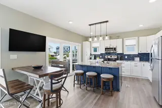 5205 E Pelican Drive, Oak Island, NC 28465 – photo 6: 21-web-or-mls-DSC06697