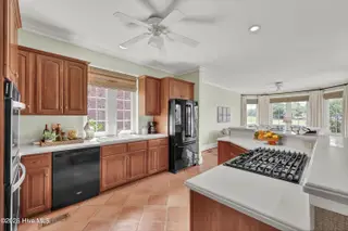 837 Fox Ridge Lane, Wilmington, NC 28405 — 4-bedroom home in Landfall, Wilmington, NC, photo 24 of 75: 024_img_1055_612