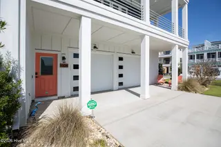 1304 Bonito Lane, Carolina Beach, NC 28428 – photo 4: Bonito1304-2fdrSunL33A6301GR